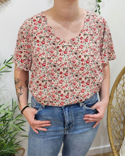 Blouse femme Emmanuelle blanc petites fleurs rouges cerises et vertes